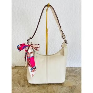 Vtg Coach cream hobo Legacy leather small handbag 9566 very good condition